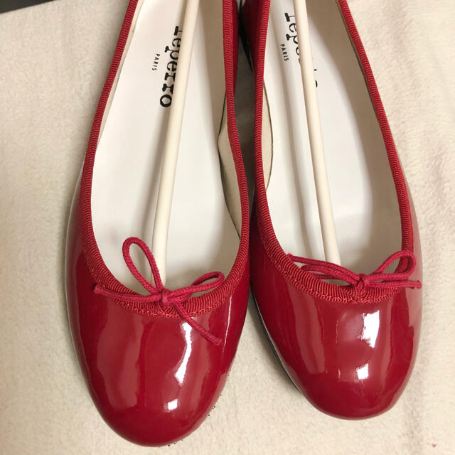 レペット エナメル バレエシューズ 赤 新品 裏張り済み!-