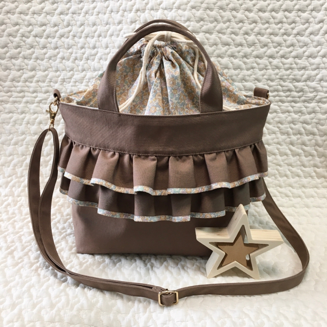 タグあり tomo꙳☆*˚さまご依頼ページ フリルトートバッグ リバティ