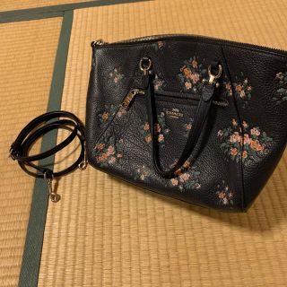 コーチ(COACH)のコーチ　ショルダーバッグ　花柄(ショルダーバッグ)