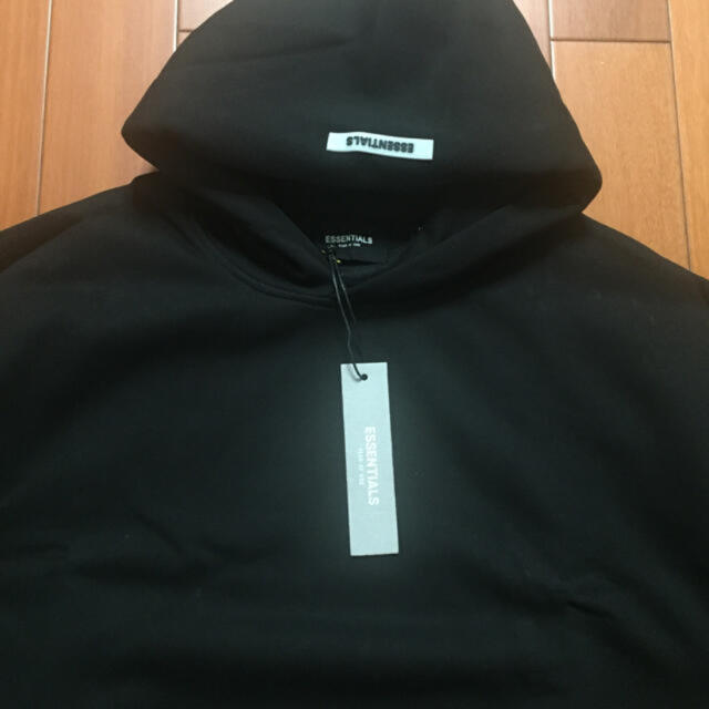 FEAR OF GOD(フィアオブゴッド)のFOG Essentials Pullover Hoodie パーカー ブラック メンズのトップス(パーカー)の商品写真