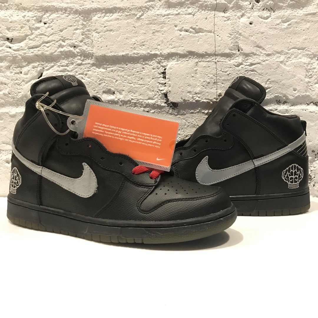 NIKE - 1050足限定 Nike Dunk High N.E.R.D. Pharrellの通販 by NIKE - 1050足限定 Nike Dunk High N.E.R.D. Pharrellの通販 by