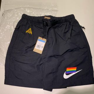 ナイキ(NIKE)のM ナイキ acg ビートゥルー ショートパンツ ショーツ ブラック レインボー(ショートパンツ)