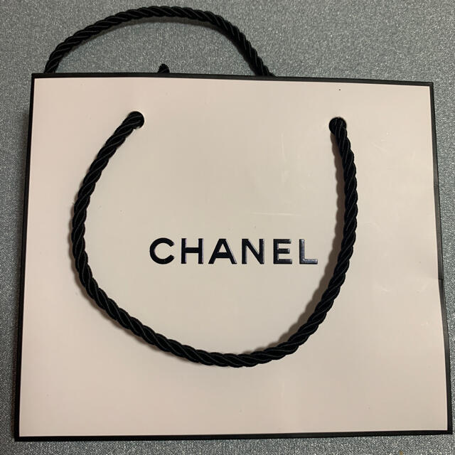 CHANEL(シャネル)のCHANEL ショッパー 紙袋 レディースのバッグ(ショップ袋)の商品写真