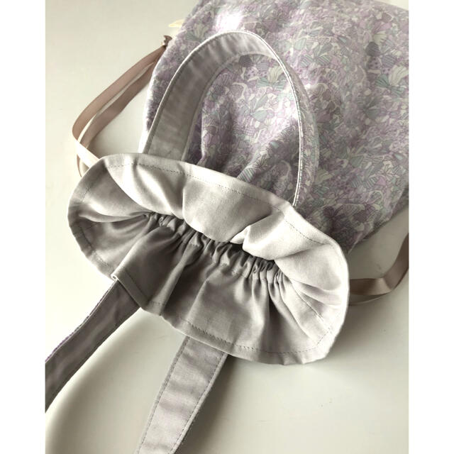 リバティ生地使用　ハンドメイド巾着バッグ　ジェニーズリボンズ　パープル ハンドメイドのファッション小物(バッグ)の商品写真