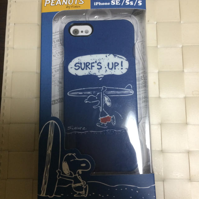 SNOOPY(スヌーピー)のスヌーピー iPhoneケース スマホ/家電/カメラのスマホアクセサリー(iPhoneケース)の商品写真