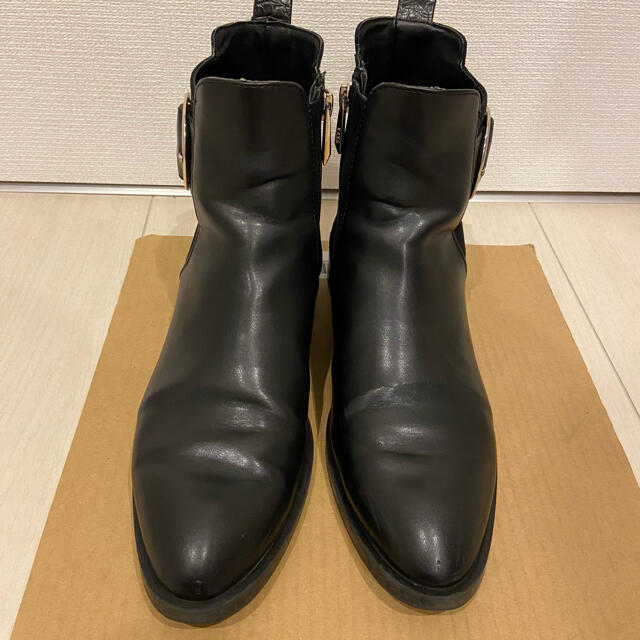 ZARA(ザラ)のZARA TRAFALUC ショートブーツ 24cm ブラック レディースの靴/シューズ(ブーツ)の商品写真