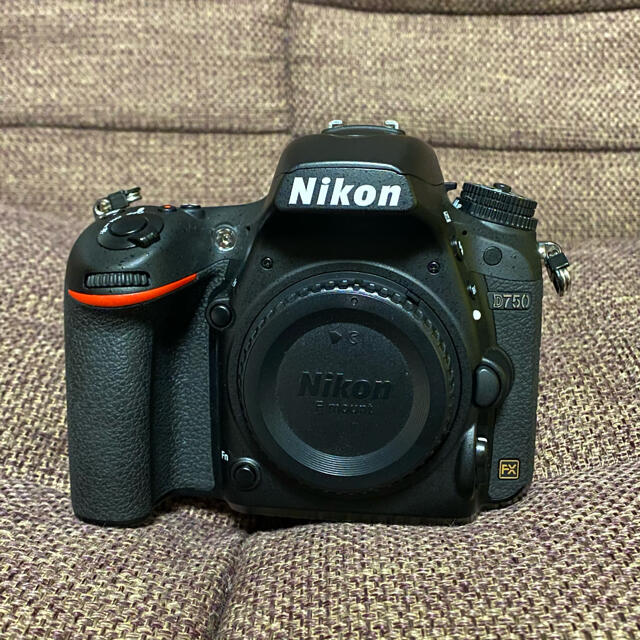 Nikon ニコン　D750  ボディ　一眼レフ　カメラ