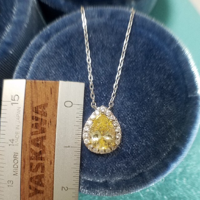 ファンシーカラー最高級人工ダイヤモンド　イエローダイヤ　ハートネックレス