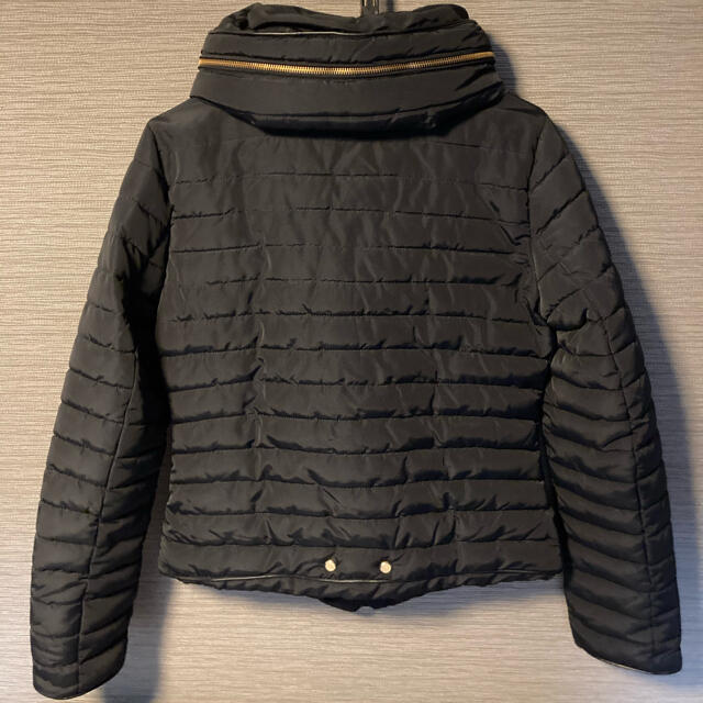 ZARA(ザラ)のJASMINE様専用　ダウン風コート　ZARA 〈M〉 レディースのジャケット/アウター(ダウンコート)の商品写真