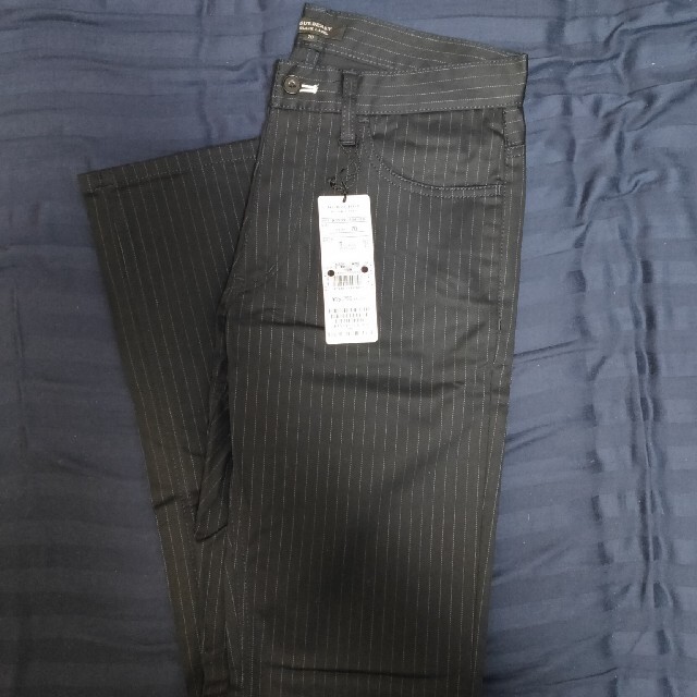 BURBERRY BLACK LABEL(バーバリーブラックレーベル)のバーバリーブラックレーベル　パンツ　新品 メンズのパンツ(チノパン)の商品写真