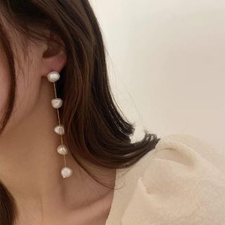 淡水バロックパール 5連 ゴールド ロングピアス(ピアス)