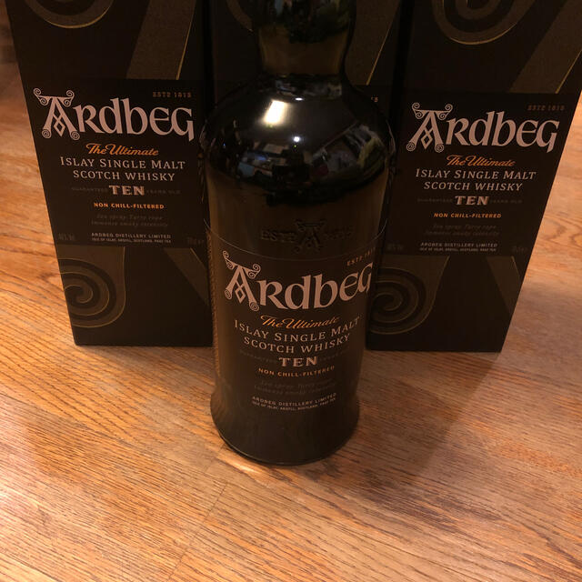 アードベッグ 10年 三本セット Ardbeg ウイスキーの通販 By ななごん S Shop ラクマ