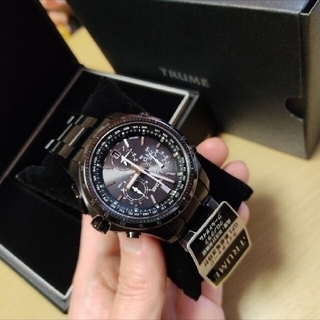 【新品未使用】EPSONソーラー電波腕時計TRUME黒TR-MB5002