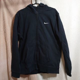 ナイキ(NIKE)のナイキ　パーカー　黒色　XL(パーカー)