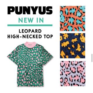 プニュズ(PUNYUS)のレオパード柄ハイネックトップス(Tシャツ(半袖/袖なし))