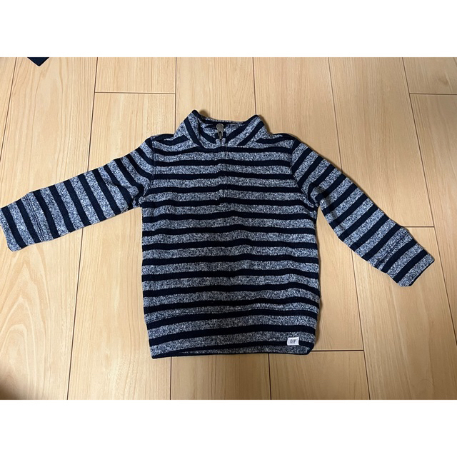 GAP(ギャップ)のgap トップス　2枚セット　ニット　ボーダー　18-24m　90 95  キッズ/ベビー/マタニティのキッズ服男の子用(90cm~)(ニット)の商品写真