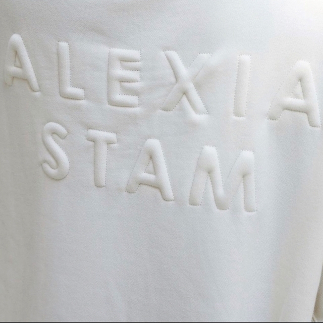 ALEXIA STAM(アリシアスタン)のアリシアスタン Back 3D Logo Sweatshirt スウェット 新品 レディースのトップス(パーカー)の商品写真
