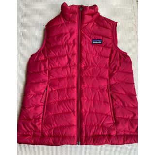 パタゴニア(patagonia)のパタゴニア　ダウンベスト　5.6歳　XS(ジャケット/上着)