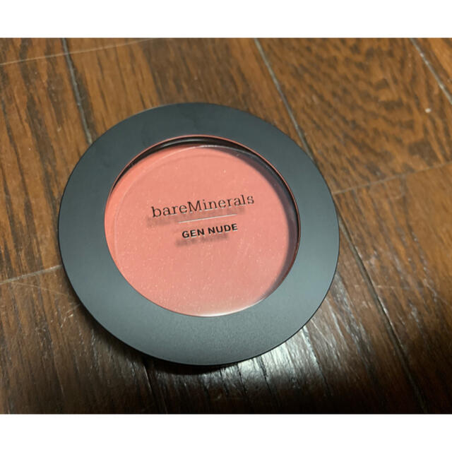 bareMinerals(ベアミネラル)の●新品未使用●ベアミネラル ジェンヌード パウダー ブラッシュ ピーチーキーン コスメ/美容のベースメイク/化粧品(チーク)の商品写真