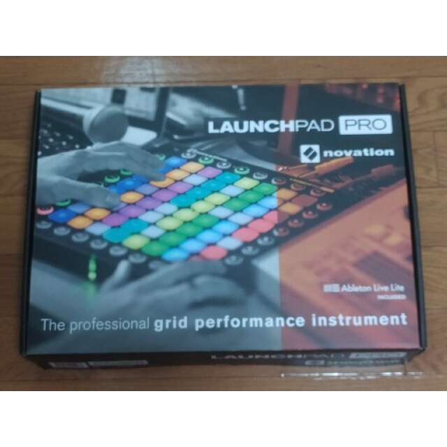 Pro　novation　送料込】LaunchPad　ノベーション　MIDIコントローラー