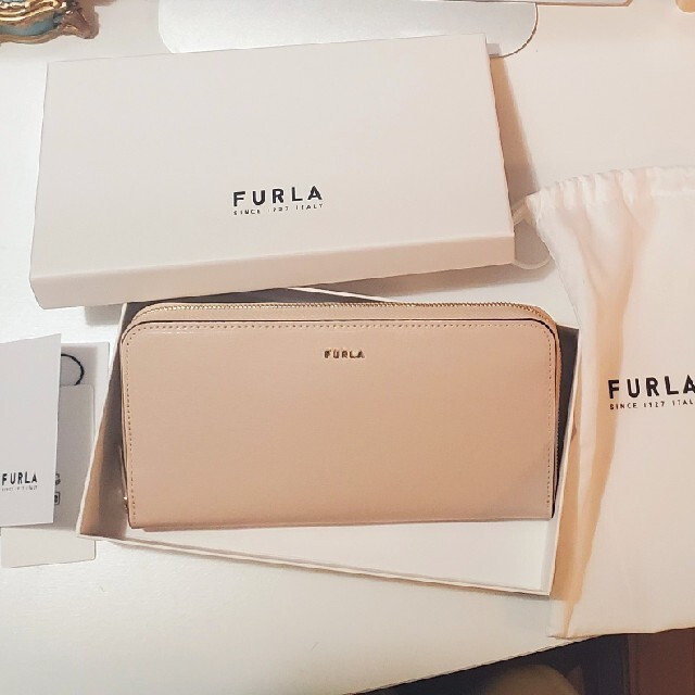 新品未使用 フルラ FURLA 長財布 BALLERINA ピンクベージュ