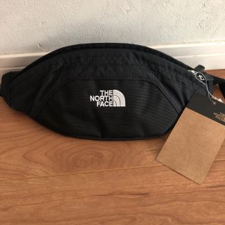 ザノースフェイス(THE NORTH FACE)の新品☆ノースフェイスボディーバッグ(ボディバッグ/ウエストポーチ)