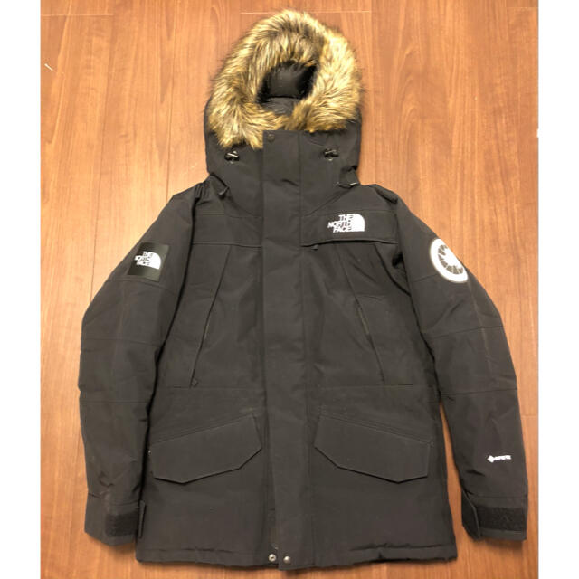 THE NORTH FACE(ザノースフェイス)の【新品未使用】ノースフェイス アンタークティカパーカ 黒 L 2020FW メンズのジャケット/アウター(ダウンジャケット)の商品写真