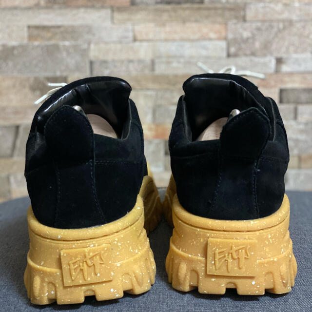 Balenciaga(バレンシアガ)の美品！レアeytys Angel suede sneaker black gum メンズの靴/シューズ(スニーカー)の商品写真