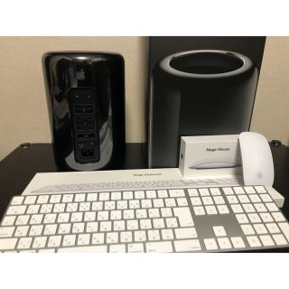 アップル(Apple)のApple Mac Pro late 2013(ｷｰﾎﾞｰﾄﾞ,ﾏｳｽ付)(デスクトップ型PC)