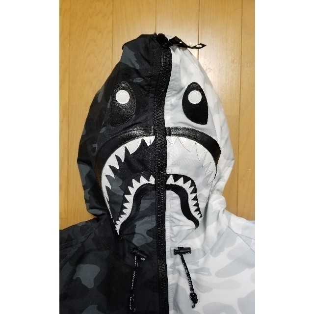 A BATHING APE(アベイシングエイプ)のBAPE NBHD CAMO SHARK N2-B DOWN JACKET メンズのジャケット/アウター(ダウンジャケット)の商品写真