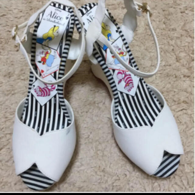 RANDA(ランダ)のRANDA 不思議の国のアリス 限定サンダル レディースの靴/シューズ(サンダル)の商品写真