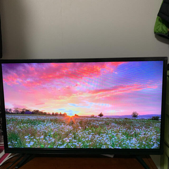 ハイビジョンテレビ　32インチ　HDD付き
