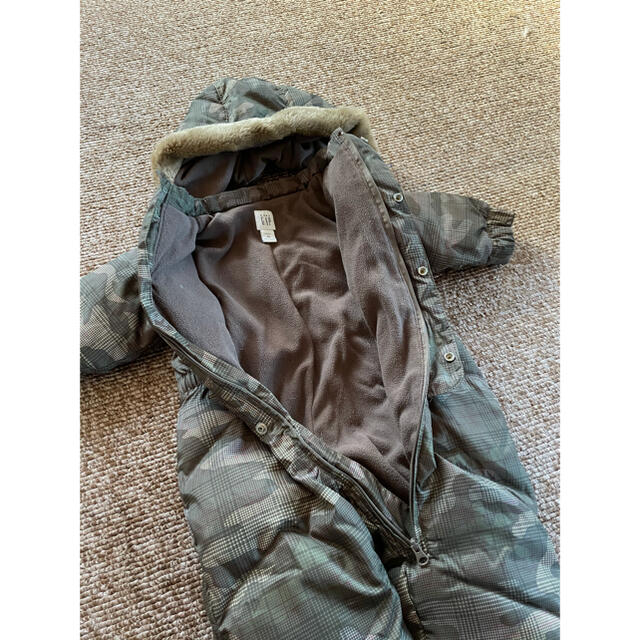babyGAP(ベビーギャップ)のGAP ジャンプスーツ キッズ/ベビー/マタニティのベビー服(~85cm)(ジャケット/コート)の商品写真