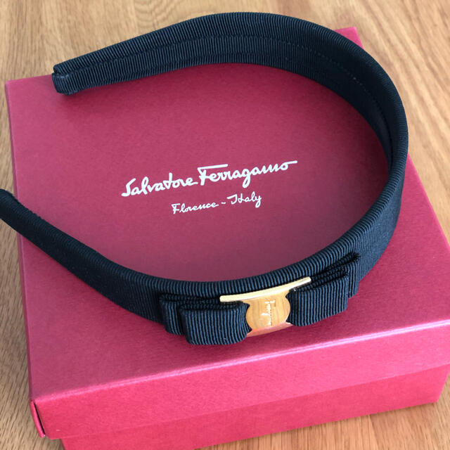 Ferragamo フェラガモ  カチューシャ 1