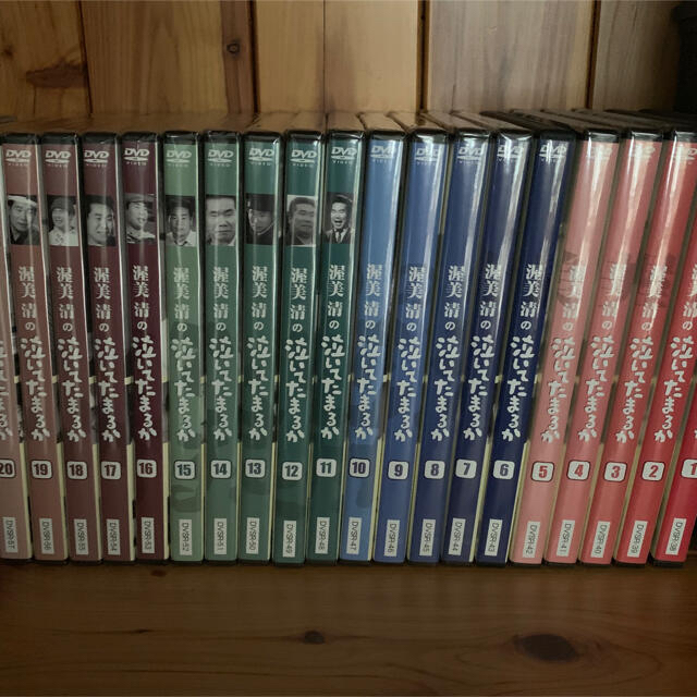 渥美清の DVD BOX 20本セットの通販 by santalucia｜ラクマ 泣いてたまるか 超激安人気