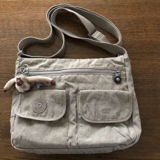 キプリング(kipling)のKIPLING キプリング　ショルダーバッグ　美品(ショルダーバッグ)