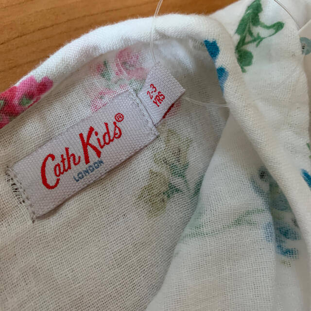 Cath Kidston(キャスキッドソン)のCathKidsキャスキッドソン2-3歳長袖トップス キッズ/ベビー/マタニティのキッズ服女の子用(90cm~)(Tシャツ/カットソー)の商品写真