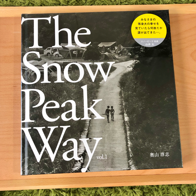 Snow Peak(スノーピーク)のThe Snow Peak Way vol.1☆キャンプ写真集☆ エンタメ/ホビーの本(趣味/スポーツ/実用)の商品写真