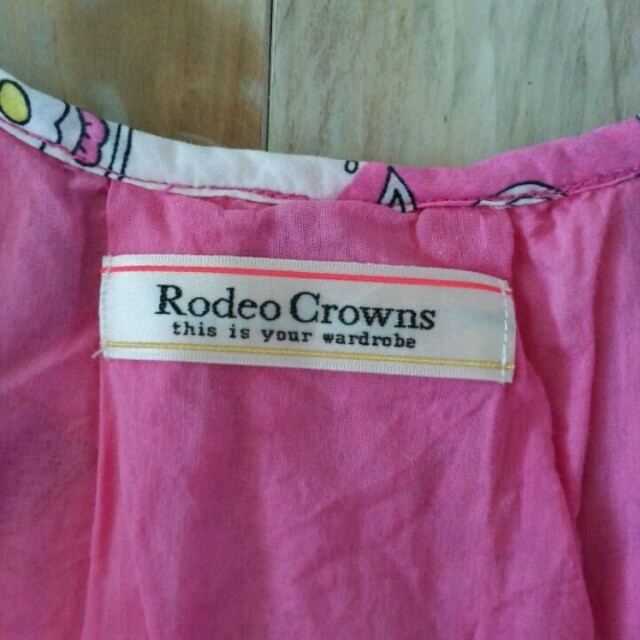 RODEO CROWNS(ロデオクラウンズ)のペイズリー花柄バルーンタンクトップ レディースのトップス(タンクトップ)の商品写真