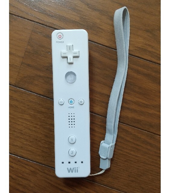 Wii(ウィー)のwiiリモコン エンタメ/ホビーのゲームソフト/ゲーム機本体(その他)の商品写真