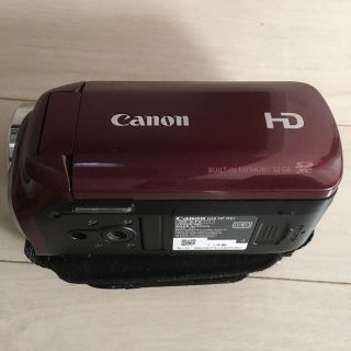 キヤノン(Canon)のCanon ビデオカメラ　iVIS HF R21（レッド）(ビデオカメラ)