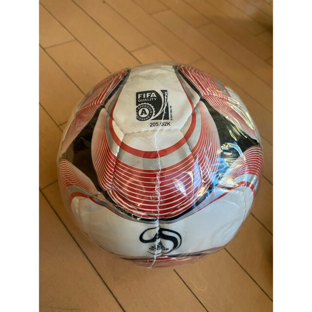 adidas(アディダス)のサッカーボール5号級① スポーツ/アウトドアのサッカー/フットサル(ボール)の商品写真