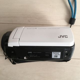 ビクター(Victor)の防水・耐衝撃ビデオカメラ　JVC GZ-R470-W (ビデオカメラ)