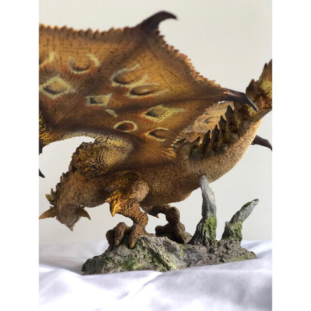 モンスターハンターフィギュア リオレイア希少種 モンスターハンターフィギュア リオレイア希少種