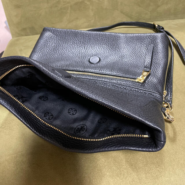 Tory Burch(トリーバーチ)のトリーバーチ　クラッチバッグ　免税店で購入 レディースのバッグ(クラッチバッグ)の商品写真