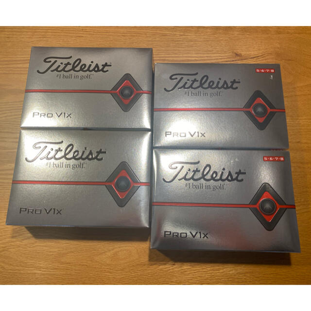 Titleist(タイトリスト)のタイトリスト PRO V1x ゴルフボール　4ダース チケットのスポーツ(ゴルフ)の商品写真