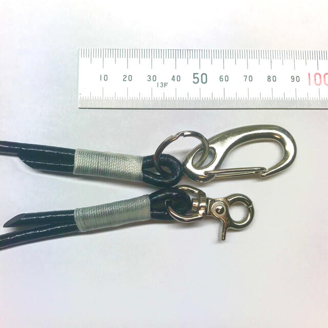 レザーウォレットコード　(ブラック色) 二重リング仕様 メンズのファッション小物(ウォレットチェーン)の商品写真