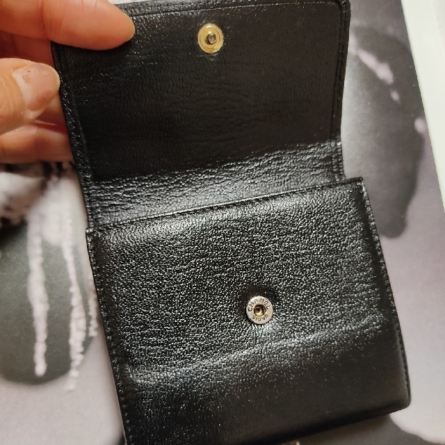 CHANEL(シャネル)の11万（新品時の参考価格）シャネルダブルホック折財布♥ レディースのファッション小物(財布)の商品写真