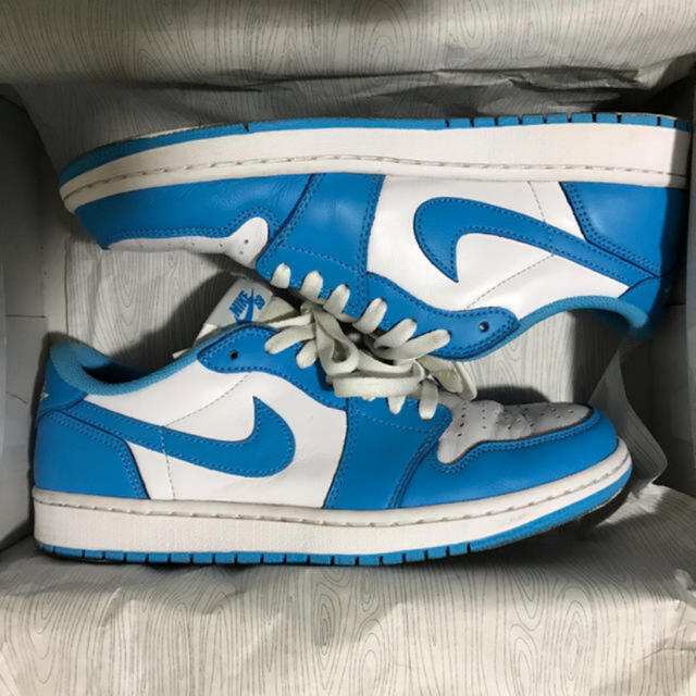 NIKE SB AIR JORDAN 1 LOW QS UNC