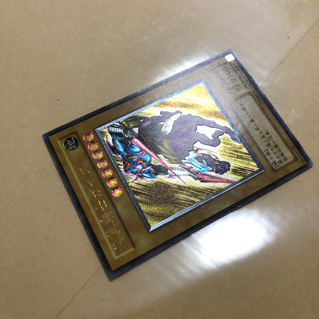 遊戯王(ユウギオウ)の遊戯王　暗黒騎士ガイア　レリーフ  美品　希少 エンタメ/ホビーのトレーディングカード(シングルカード)の商品写真